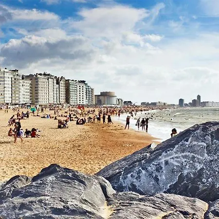 Apartament Ruim Op Wandelafstand De Zee *